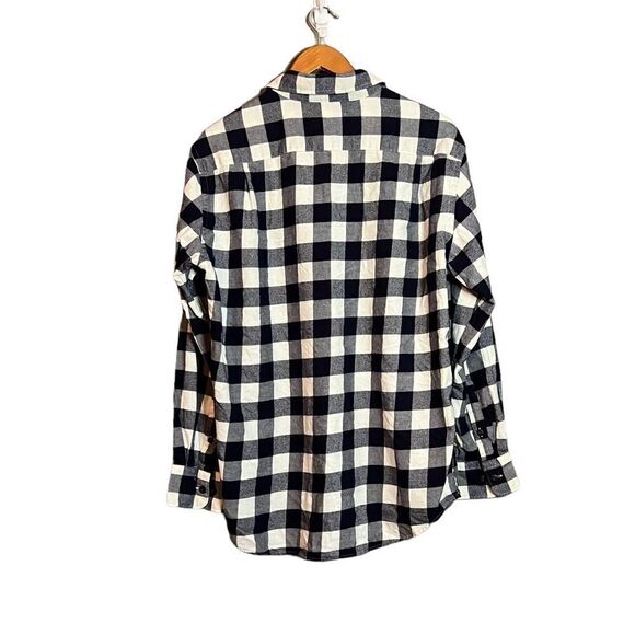 Uniqlo navy and white flannel button down shirt. - Picture 7 of 10